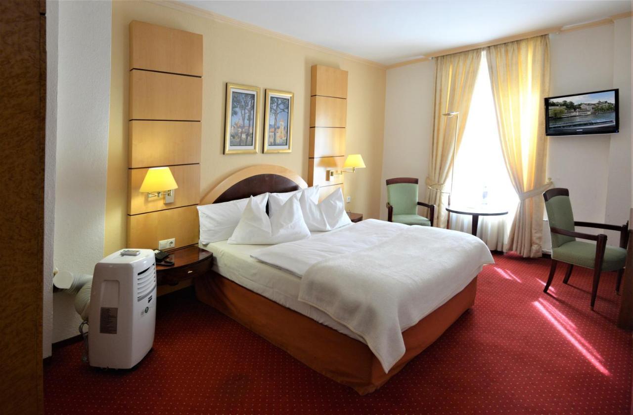 Hotel Am Kochbrunnen Wiesbaden Exterior foto